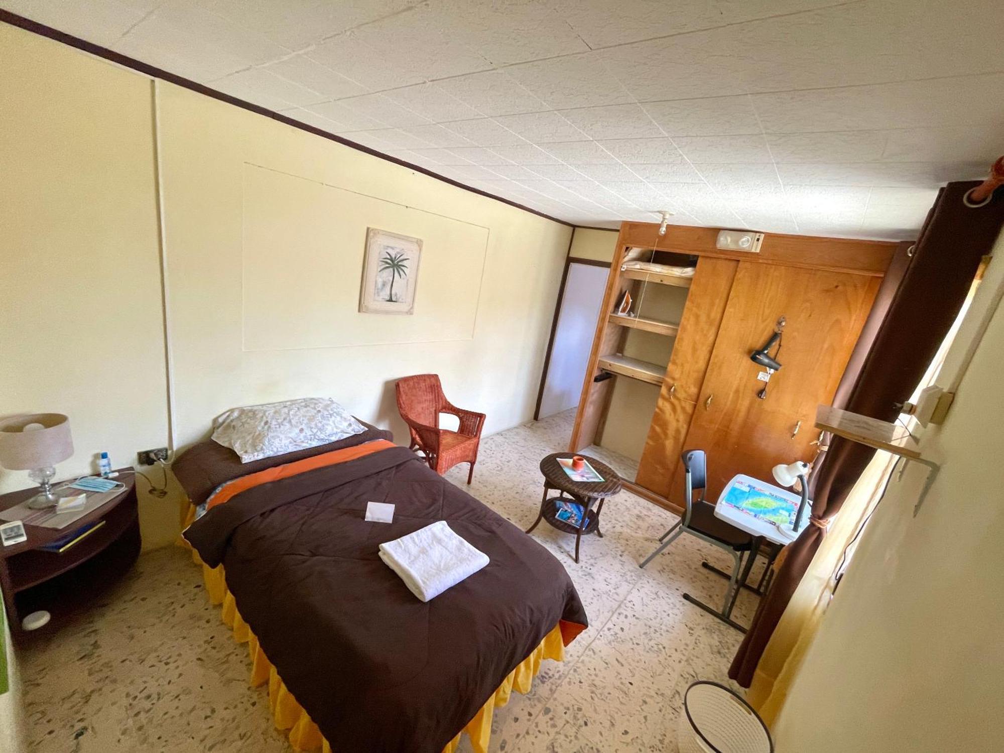 Aruba Backpackers Apartamento Oranjestad Exterior foto